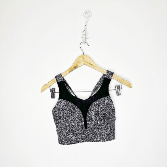 Lululemon Oxygen Bra Flashback Static White Black SPORTS BRA long line running 6 - Picture 1 of 5